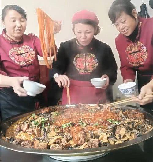 老板娘饭店吃瓜视频大全,揭秘幕后趣事与美食诱惑