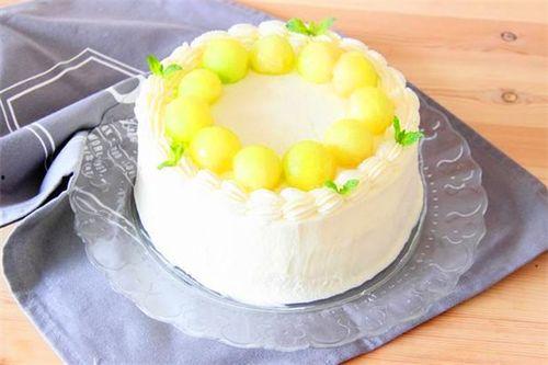 直播吃哈密瓜蛋糕视频,哈密瓜蛋糕美味诱惑，甜蜜瞬间尽收眼底