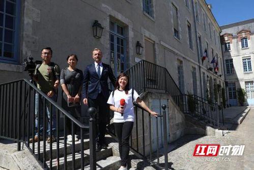 网友投稿吃瓜故事视频违法吗,网友投稿引发的法律边界探讨