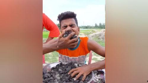 老汉吃瓜搞笑视频,笑料百出引人捧腹