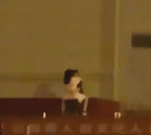 大学生约会吃瓜视频,大学生约会吃瓜视频揭秘甜蜜瞬间