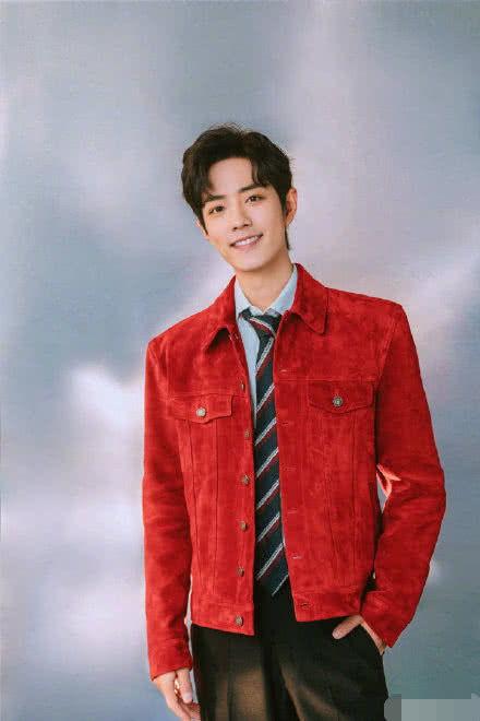 肖战吃瓜群众吃粉视频,揭秘明星与粉丝的甜蜜互动