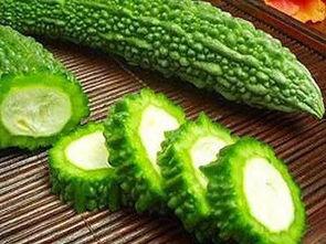 脆瓜需不需要去皮吃呢视频